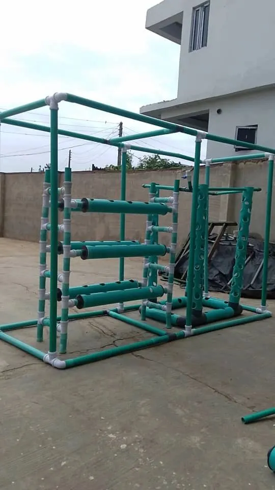Standalone Hydroponic Planter